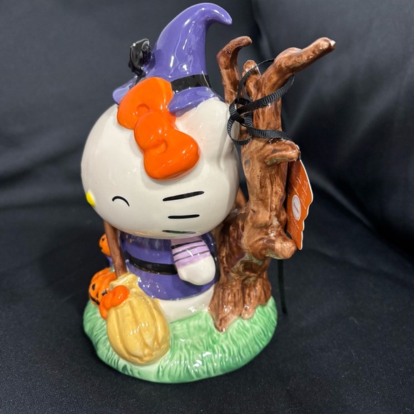 Brand New-Hello Kitty Halloween Witch Decor - Picture 2 of 4